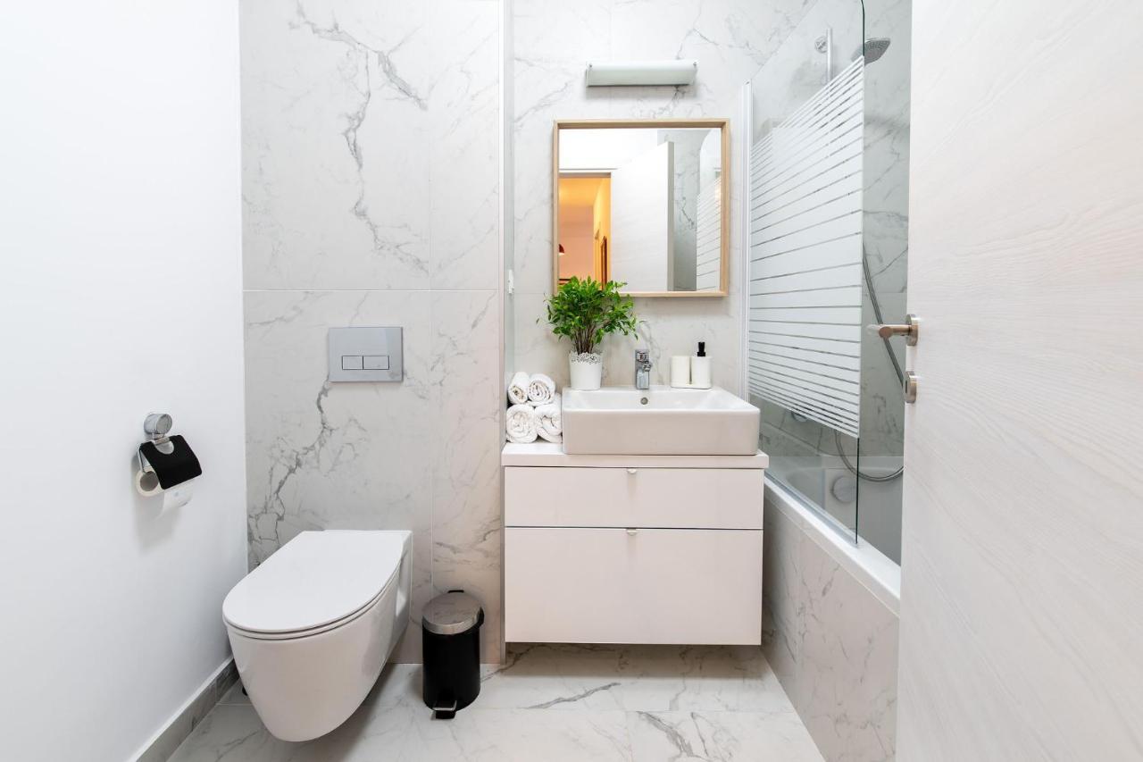 North Likehome Comfort Bucarest Esterno foto