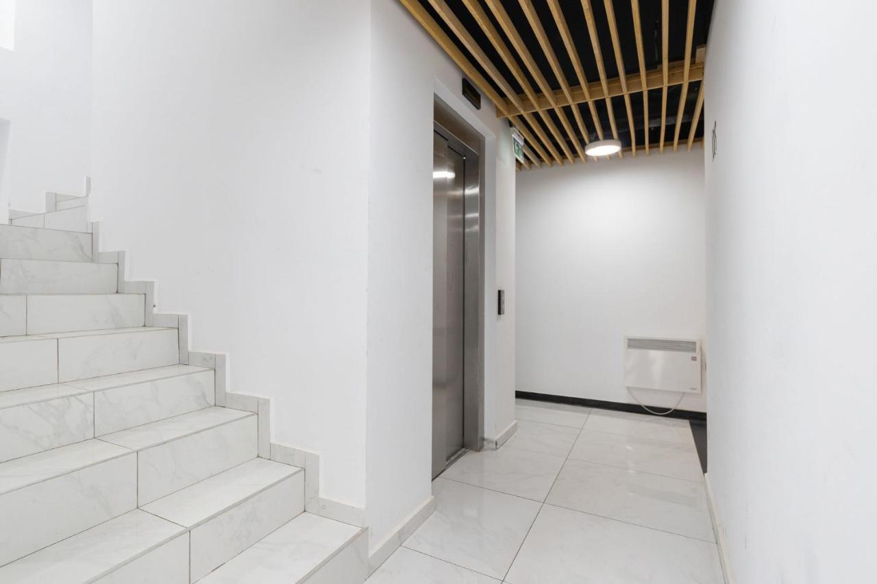 North Likehome Comfort Bucarest Esterno foto